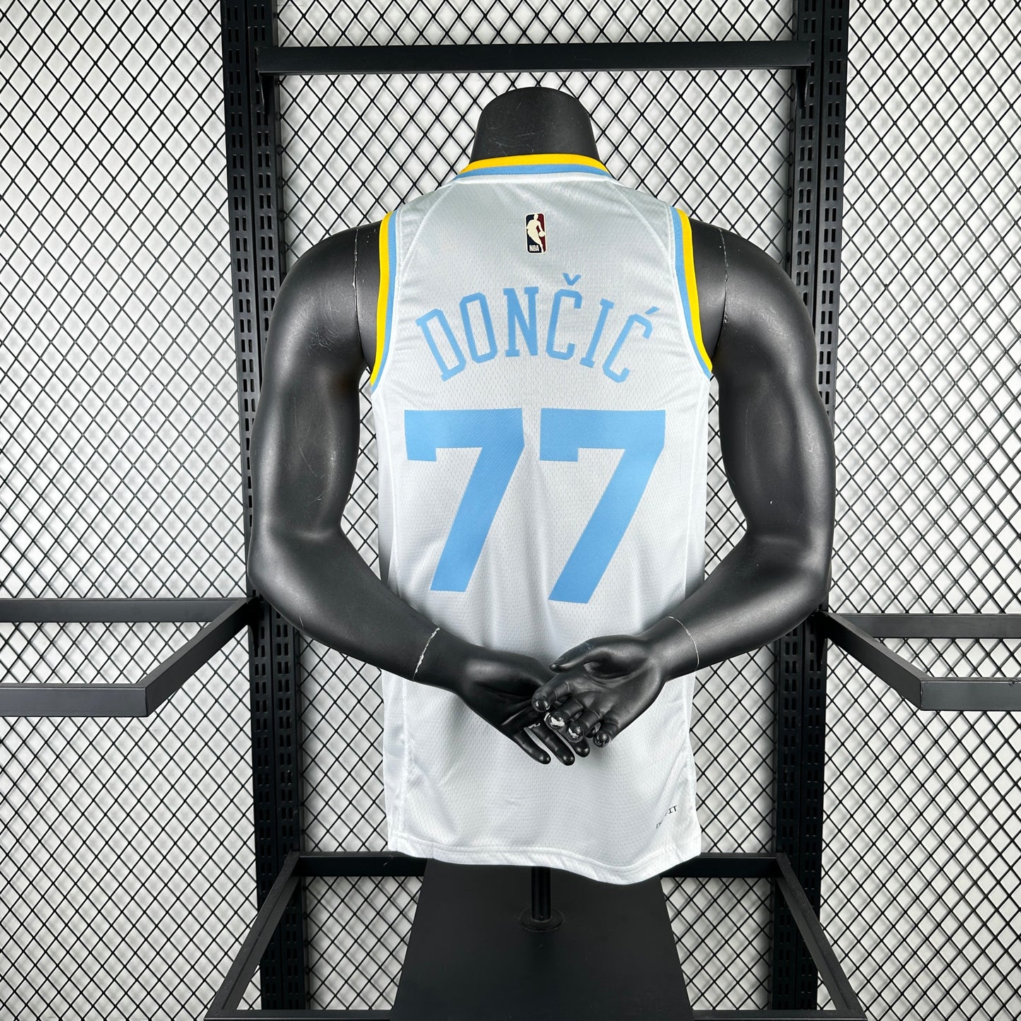 23 Season Lakers Retro