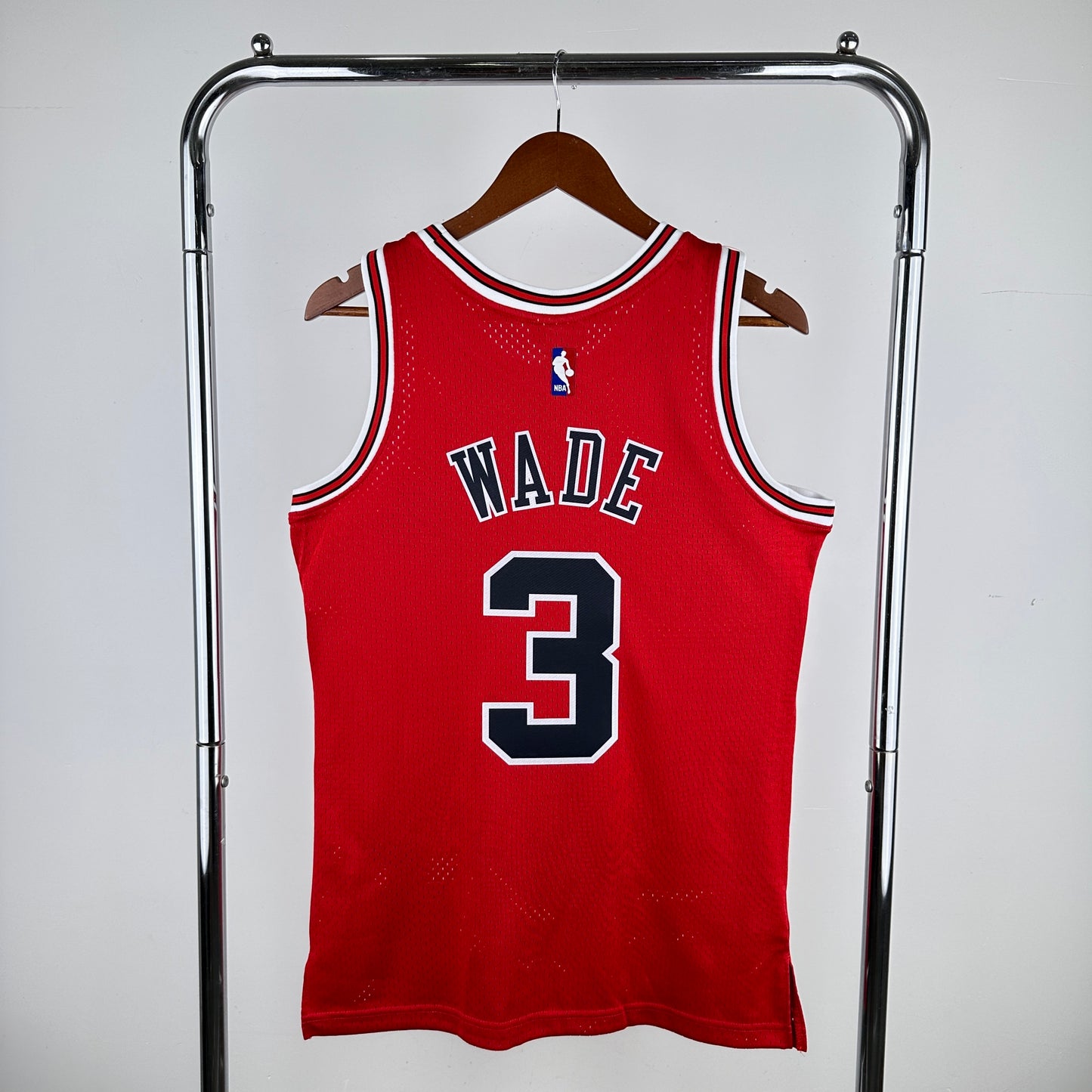 Season 17 MN Hot Pressed Retro Jersey: SW Bulls Red