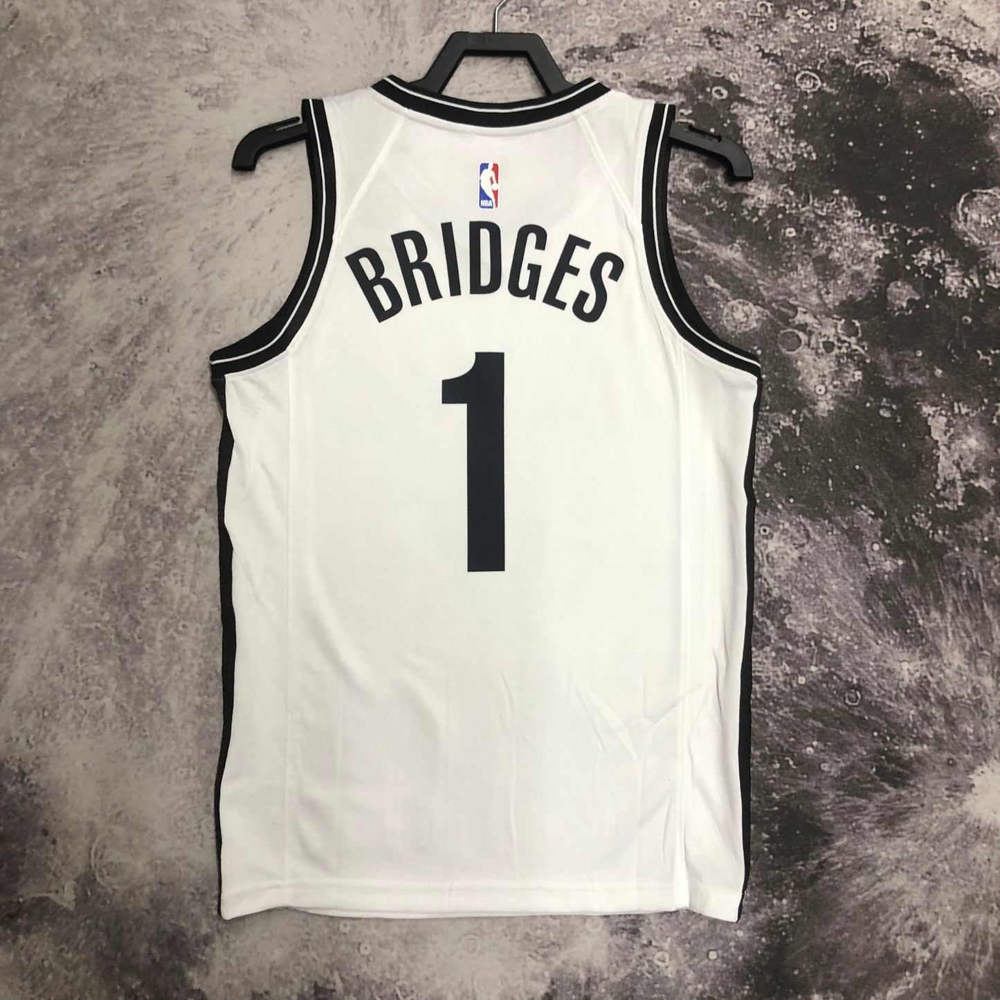 23 Season Nets V-neck White