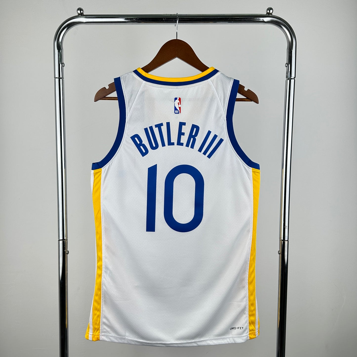23 season Warriors V-neck White