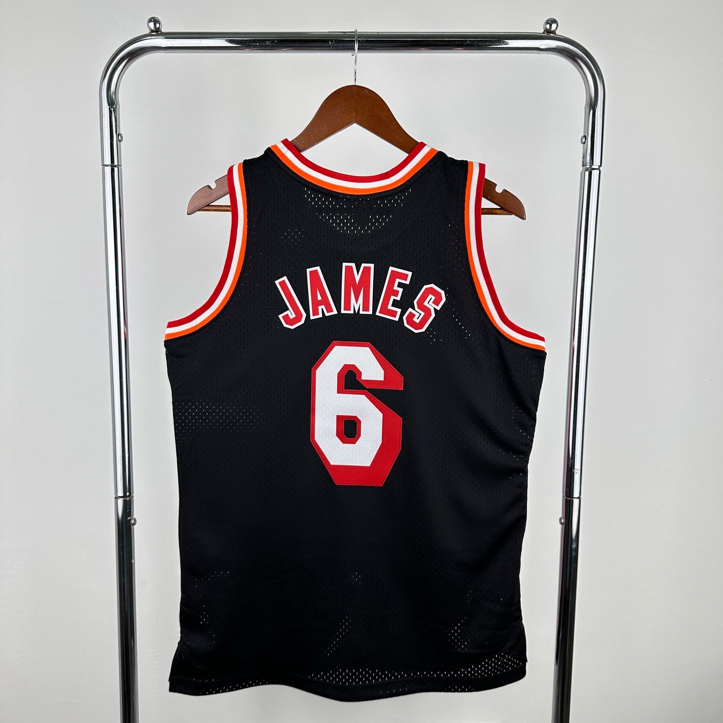 Season 14 MN Retro Hot Press Jersey SW: Heat