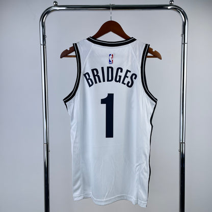 23 Season Nets V-neck White