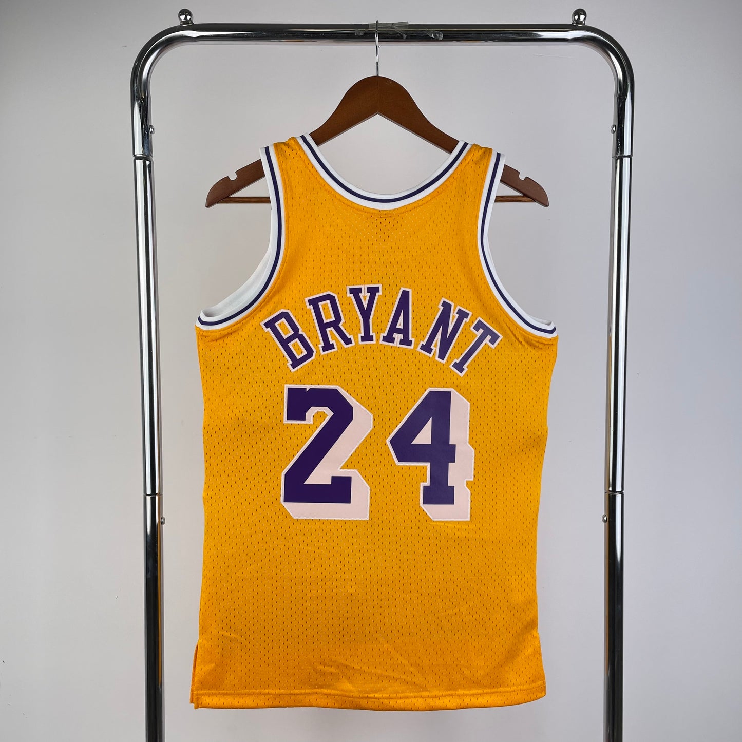 Season 08 MN Heat Pressed Vintage Jersey: SW Lakers Round Neck Yellow